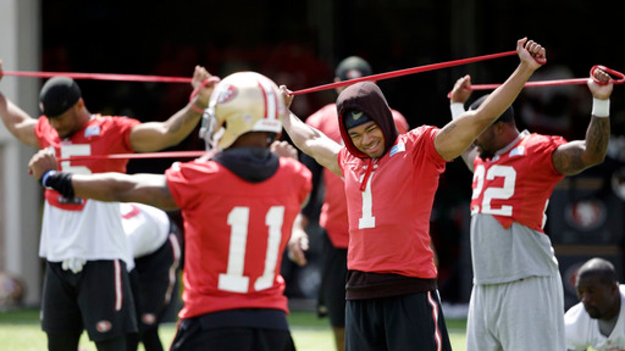 No trade, no big deal, Kaepernick of staying put with 49ers